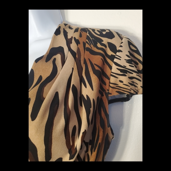 SAKS FIFTH AVENUE ANIMAL PRINT DRESS SZ. 8 - Picture 3 of 7